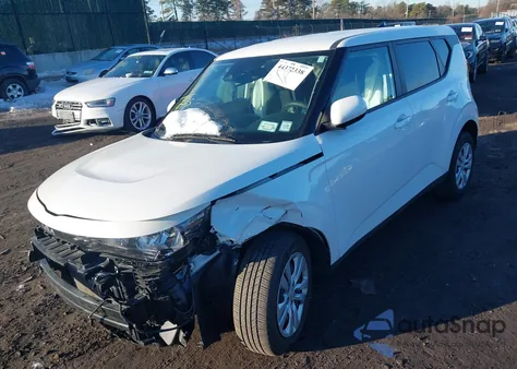 2024 Kia Soul Lx z USA, uszkodzony, nr VIN KNDJ23AU3R7237717